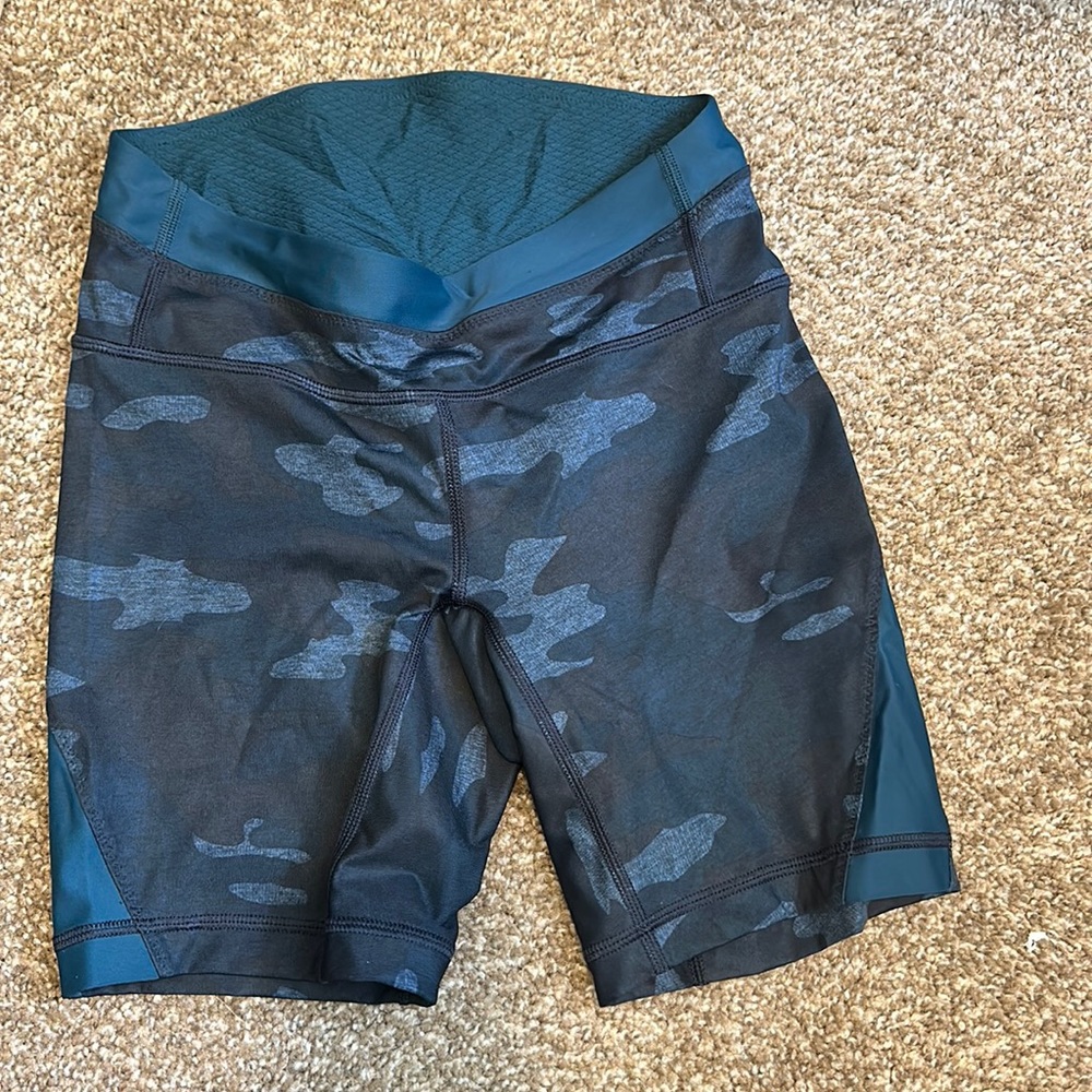 Blue camo lululemon shorts